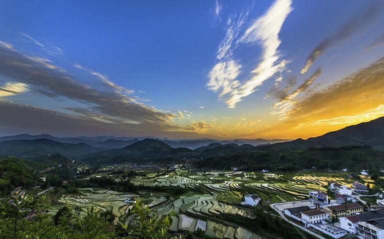 对话全域旅游——专访汉阴县长刘飞霞