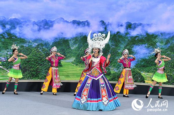 多彩贵州服务＂一带一路＂高峰论坛旅游推介会在京举行